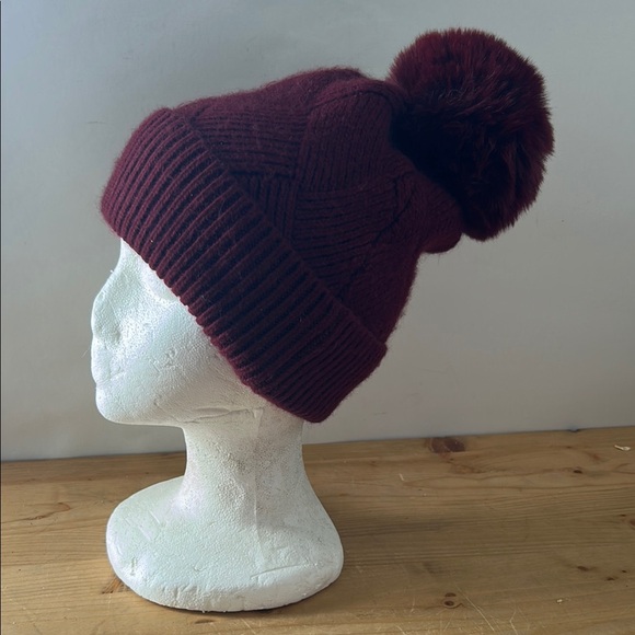 Anthropologie Norla Canada Hat Cranberry Alapaca/Wool Blend Large Pom Beanie OS - Picture 1 of 8